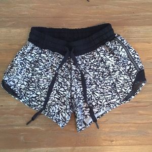 lululemon athletica 4” Shorts Size 4